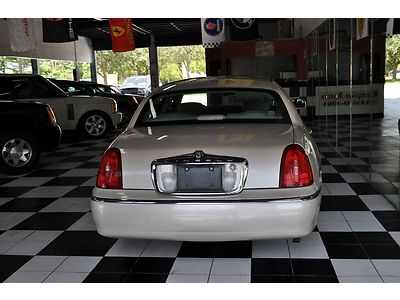 2001 Lincoln Towncar Signature Limited Edition*41k*FL Car*1Owner*Waranty*Sunroof, US $9,995.00, image 36