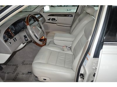 2001 Lincoln Towncar Signature Limited Edition*41k*FL Car*1Owner*Waranty*Sunroof, US $9,995.00, image 45
