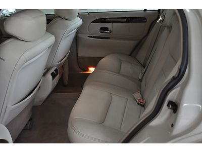 2001 Lincoln Towncar Signature Limited Edition*41k*FL Car*1Owner*Waranty*Sunroof, US $9,995.00, image 51