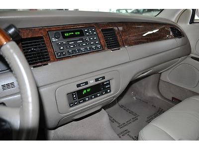 2001 Lincoln Towncar Signature Limited Edition*41k*FL Car*1Owner*Waranty*Sunroof, US $9,995.00, image 82