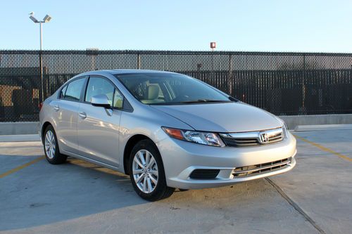 New car! 2012 honda civic ex sedan, 50mi, 4-dr, auto, rebuilt title, msrp $21275