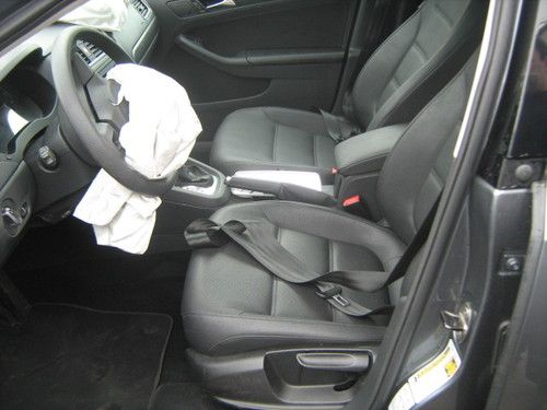 2011 VOLKSWAGEN JETTA 2.5 SE STOP BU Y& CHECK THIS ONE OUT!!!!, image 8