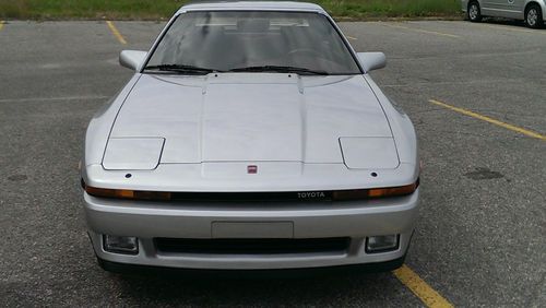 1987 toyota supra turbo 5 speed with sport roof  ++++ showroom condition ++++
