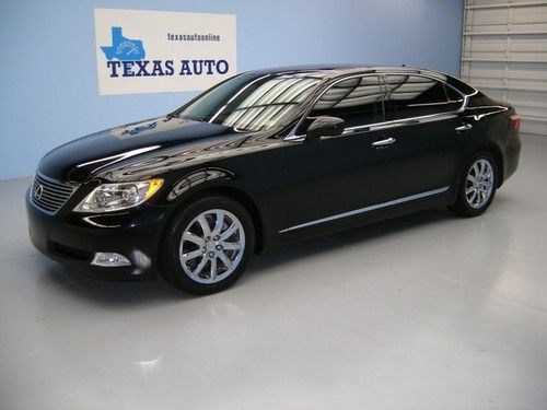We finance!!!  2008 lexus ls 460l lwb auto roof nav rcamera wood mark levinson!!