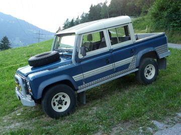 Land rover defender 110 oneten v8 dcpu 83'279km