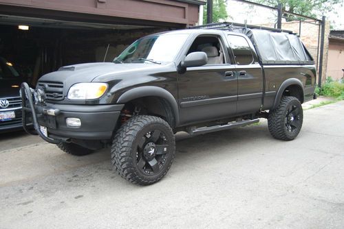 2000 toyota tundra sr5 4x4 v8 - one owner and lot and lot of customs