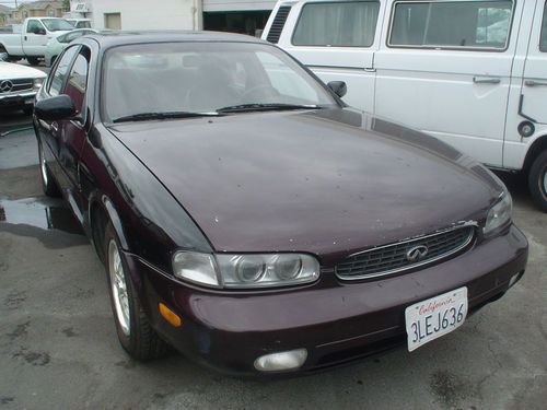 1995 infiniti j30 t sedan 4-door 3.0l   **no reserve**    **no reserve**