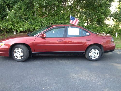 2002 pontiac grand prix se *low reserve*