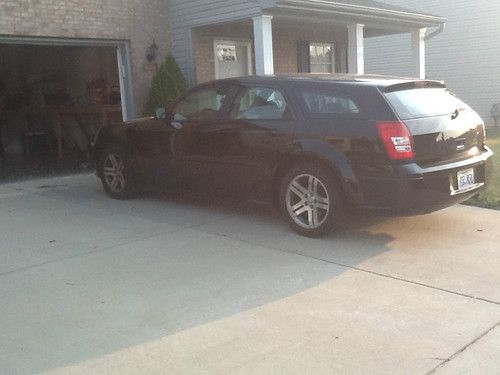 2006 dodge magnum se wagon 4-door 2.7l
