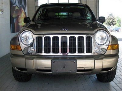 Limited SUV 3.7L CD 4X4 HEATED FRONT SEATS PWR SUNROOF Traction Control ABS A/C, US $9,995.00, image 3