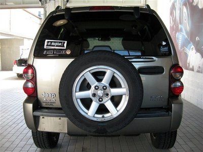 Limited SUV 3.7L CD 4X4 HEATED FRONT SEATS PWR SUNROOF Traction Control ABS A/C, US $9,995.00, image 6