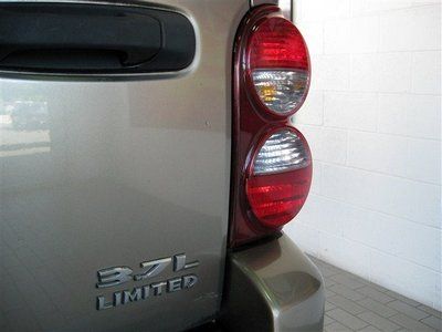 Limited SUV 3.7L CD 4X4 HEATED FRONT SEATS PWR SUNROOF Traction Control ABS A/C, US $9,995.00, image 26