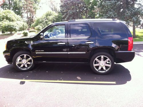 2011 cadillac escalade premium sport utility 4-door 6.2l