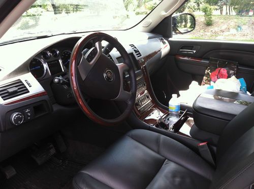 2011 Cadillac Escalade Premium Sport Utility 4-Door 6.2L, US $59,000.00, image 2