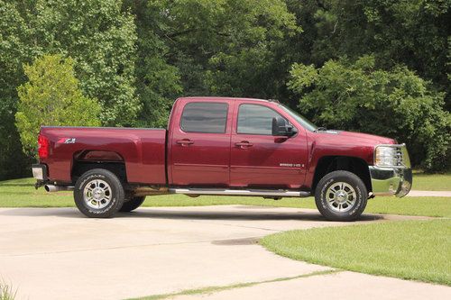 2008 chevy 2500hd ltz z71 diesel 4wd - dvd, nav, bose, leather - 1 owner