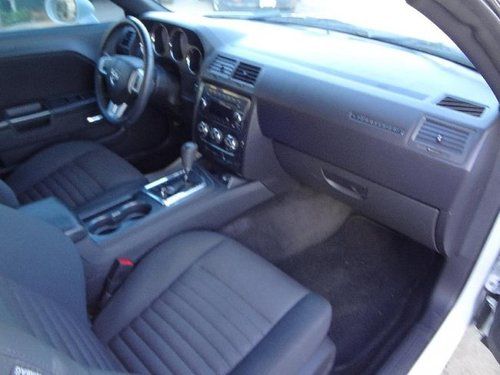 2011 Dodge Challenger SE Damaged Repairable RUNS! Cooling Good Loaded Wont Last!, US $9,900.00, image 5