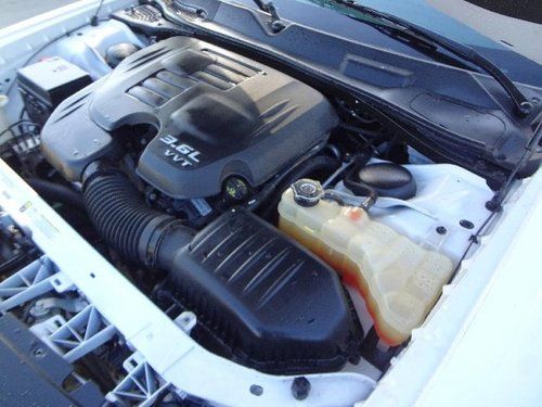 2011 Dodge Challenger SE Damaged Repairable RUNS! Cooling Good Loaded Wont Last!, US $9,900.00, image 9