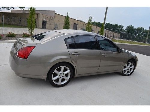 6-speed manual - leather - bose audio - sliding sunroof - 1 owner - clean title