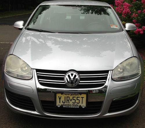 2005 volkswagen jetta 2.5 sedan 4-door 2.5l