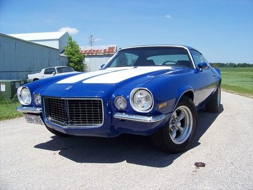 1970 camaro rs -- 350 -- 5 speed manual transmission -- posi -- califonia car