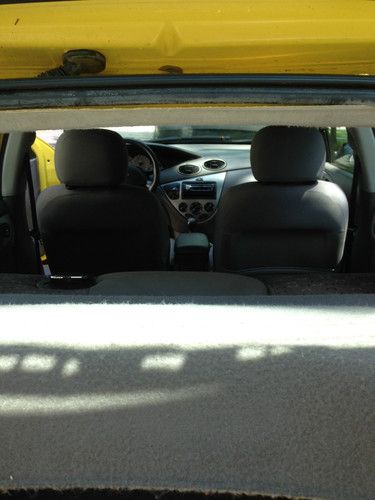 2003 Ford Focus ZX5 Hatchback 5-Door 2.0L, image 18