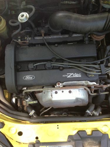 2003 Ford Focus ZX5 Hatchback 5-Door 2.0L, image 21