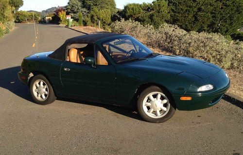 Pristine 1991 mazda miata se, british racing green, hard top + all accessories