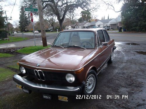 1976 bmw 2002 base coupe 2-door 2.0l