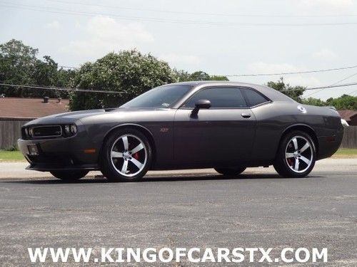 2013 dodge chalenger srt8 392 clean carfax 1 owner in house financing available