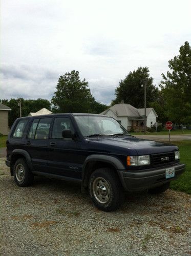 1995 isuzuz trooper runs like a top!!