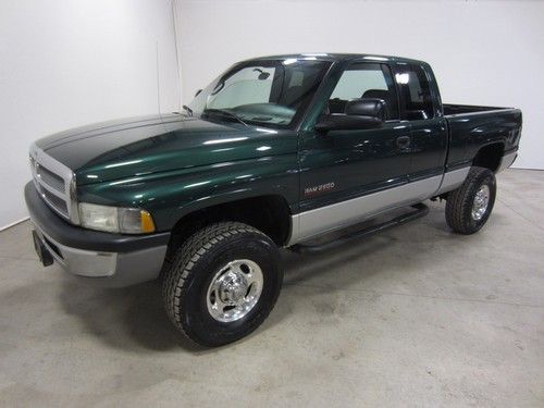 01 dodge ram 2500 4x4 5.9l turbo diesel ext cab short bed 1 owner co 80+ pics