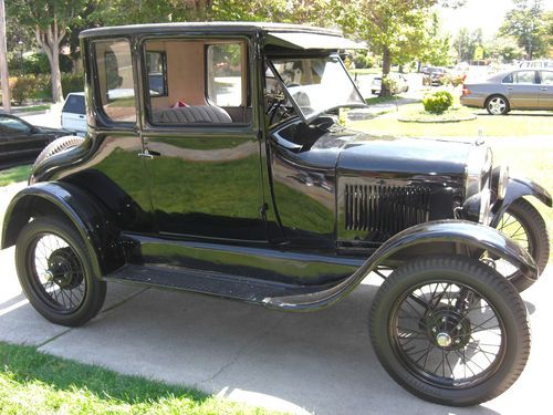 1927 ford model t coupe