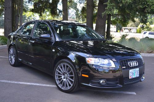 Audi a4  2.0l quattro - titanium edition black