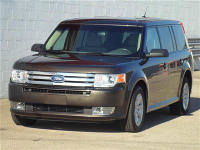 2011 ford flex 3.5 l v6 low reserve 3rd row seat alloy wheels financing avail.