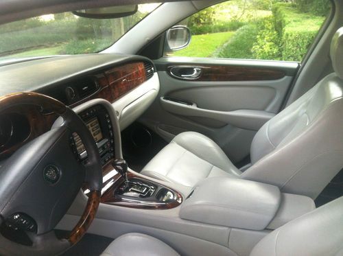 2004 Jaguar XJR Supercharged Sedan 4-Door 4.2L V8 DOHC FI, US $14,995.00, image 7