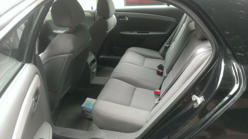 2008 Chevrolet Malibu LS Sedan 4-Door 2.4L Low Miles, image 3