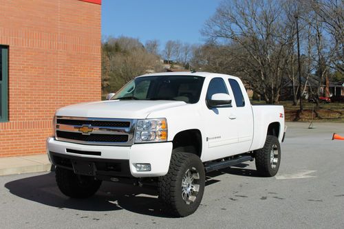 2011 chevrolet silverado 1500 ltz extended cab pickup 4-door 5.3l