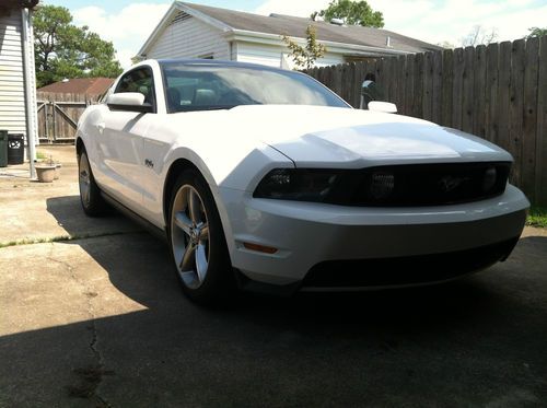 2011 ford mustang gt coupe 2-door 5.0l glassroof leather auto