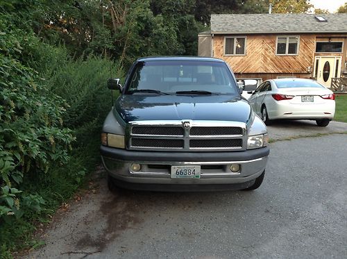 1995 two tone green 2wd with extended cab 6' bed good condition. loaded!!