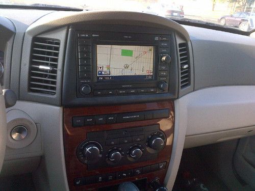 2007 Jeep Grand Cherokee Limited Hemi, Nav, DVD, Chrome Wheels, LOW MILES, US $19,000.00, image 2