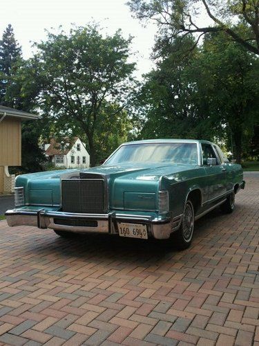 1979 lincoln town car coupe - beautiful teal color !