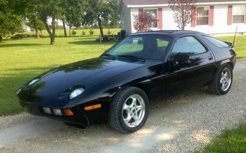 Porsche 928 1984