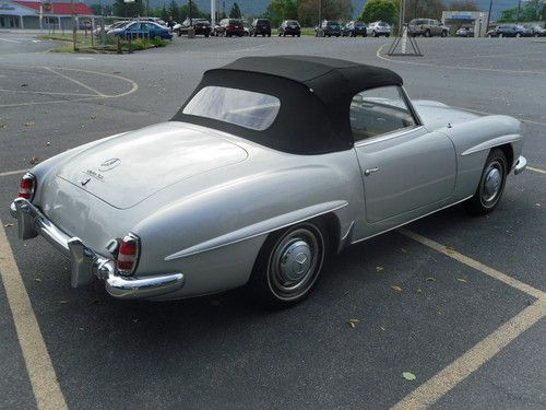 1958 Mercedes 190SL, image 4
