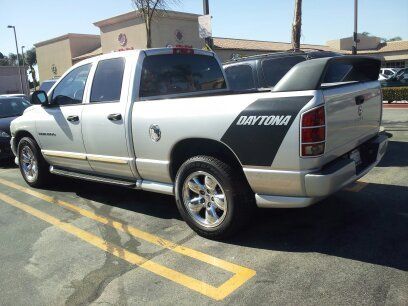 Dodge ram hemi 1500 silver 4 door