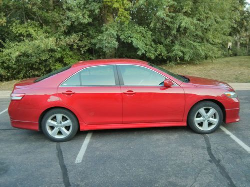 2010 Toyota Camry SE Sedan 4-Door 2.5L, US $14,700.00, image 2