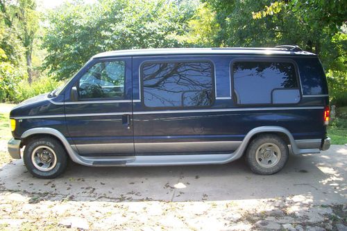 Customized 2001 ford e150 van