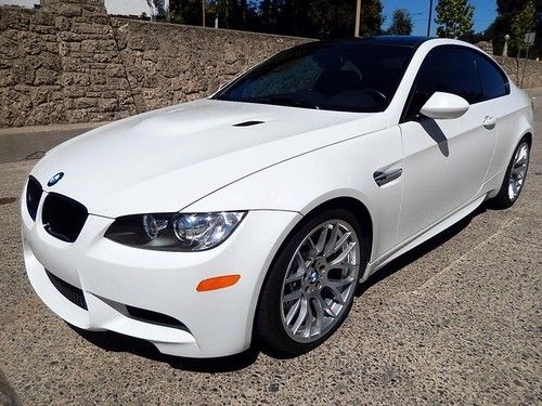 2011 bmw m3 coupe 23,000 miles 414 hp. carbon fiber roof navigation 1 calif owne