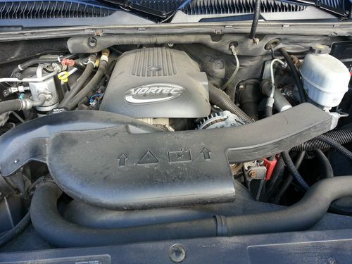 2004 Chevrolet Suburban - MINT - Funeral Home Car- Garaged- LOW MILES, image 11