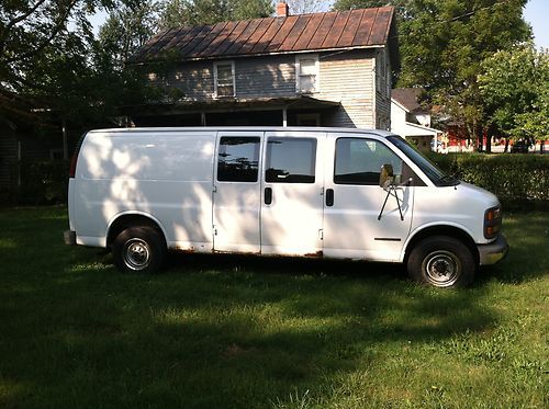 1998 gmc savana 3500 base extended cargo van 3-door 5.7l