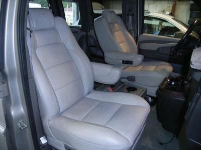 2009 GMC Savana G1500 7 Passenger Explorer Limited SE High Top Conversion Van, image 26